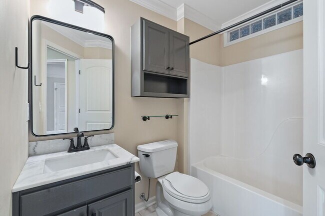 Building Photo - 162 Freedom Way