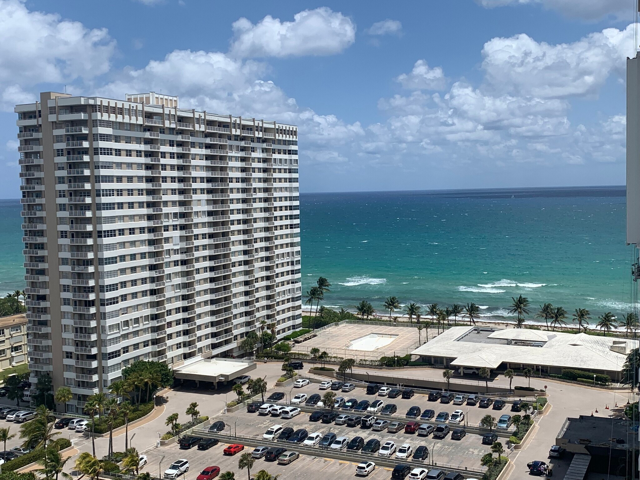 Building Photo - 1985 S Ocean Dr