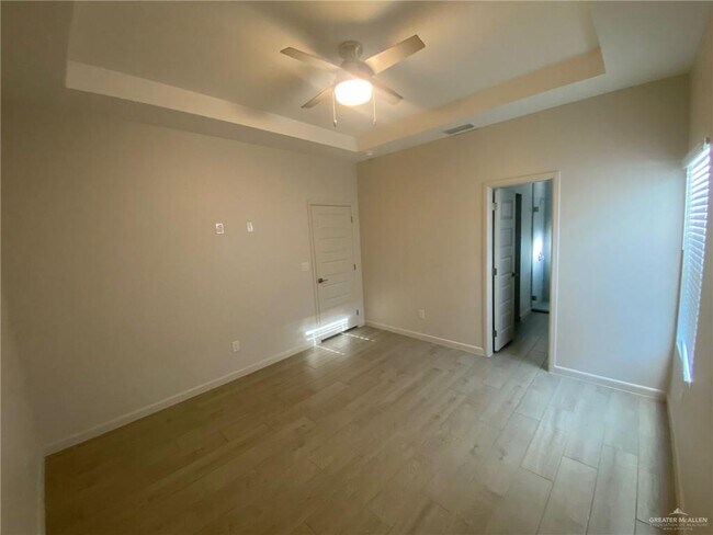 Building Photo - 3417 Duke Ave