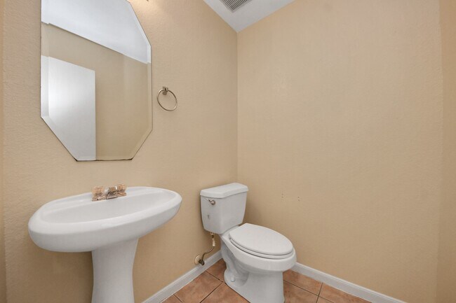 Building Photo - 8127 Tassel Field Ln