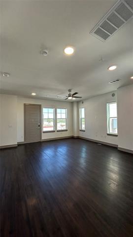 Building Photo - 11201 American Elm Wy