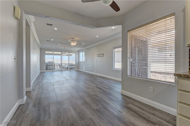 Building Photo - 2263 Potter Lake Ave