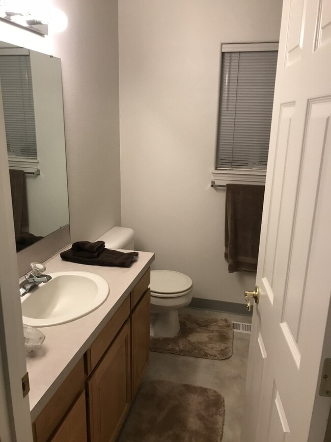 Building Photo - 8419/8421 NE 56th Street