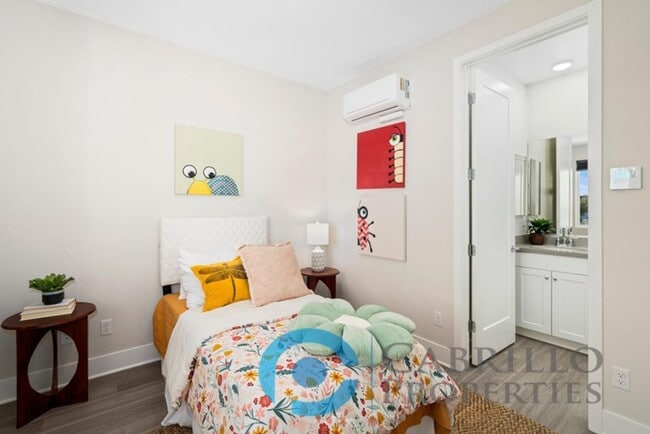 Building Photo - Brand New 1bd/1ba Home w/Private Yard, Central AC, & In Unit Laundry