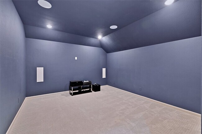 Building Photo - 9694 Brackenfield Ln