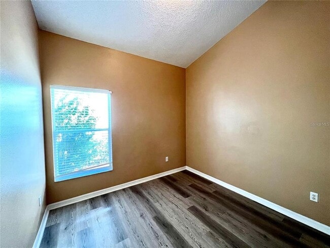 Building Photo - 16708 Glenbrook Blvd