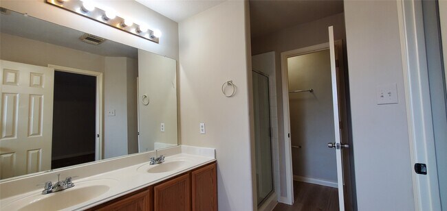 Building Photo - 16331 Woma Ct