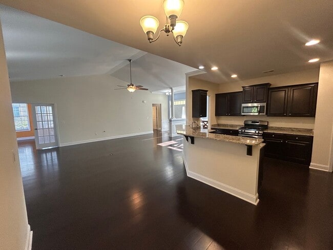 Building Photo - 1189 Parish Way