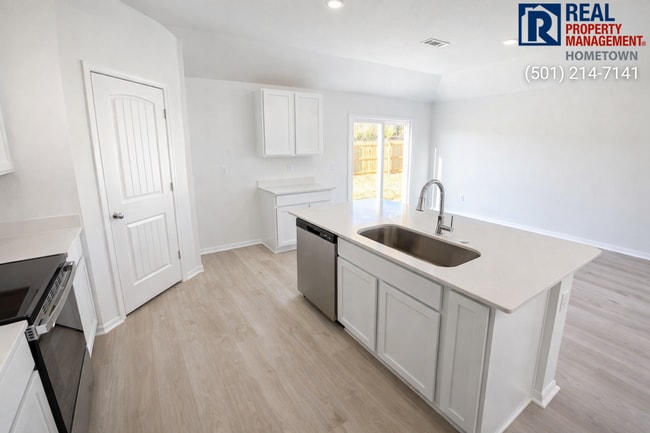 Building Photo - 7072 Potomac Trl