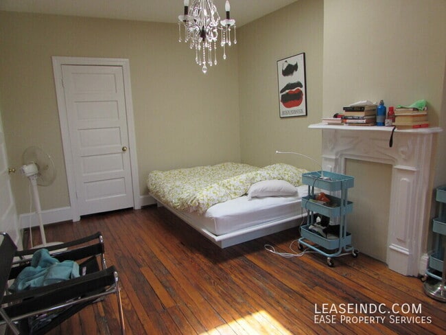 Building Photo - 1501 R St NW