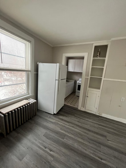 Building Photo - 51 Highland Ave