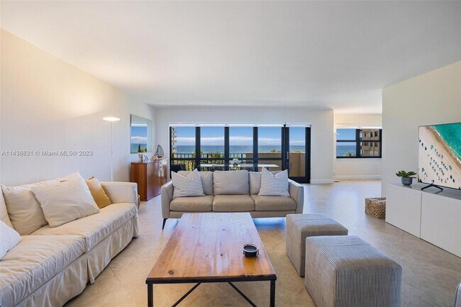 Building Photo - 4900 N Ocean Blvd