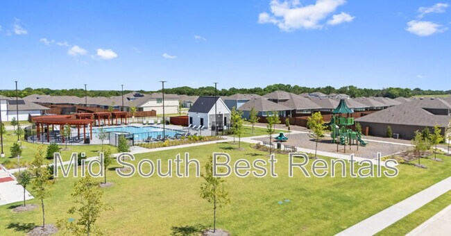 Building Photo - 7015 Vining Dr