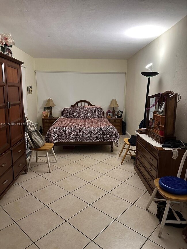 Building Photo - 1428 Hayes St