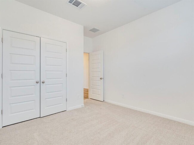 Building Photo - 260 Cathedral Mountain Dr