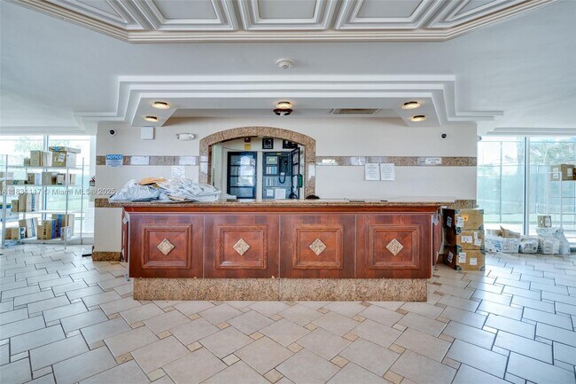 Building Photo - 18031 Biscayne Blvd