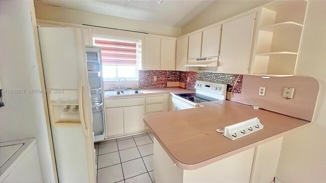 Building Photo - 2220 W 74th St