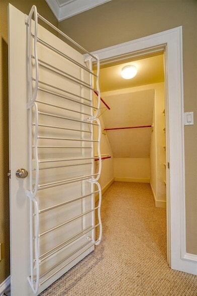 Building Photo - 906 Fowler St