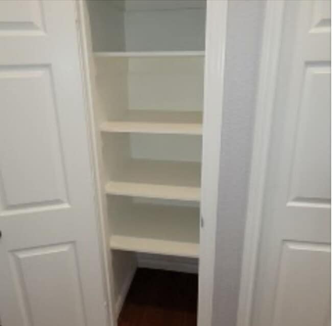 Linen Closet - 2530 S Sacramento Ave