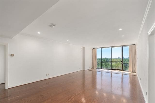 Building Photo - 6335 W Northwest Hwy