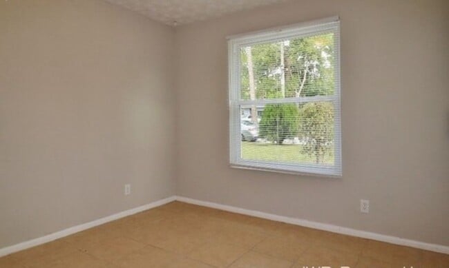 Building Photo - 5450 Juno Dr