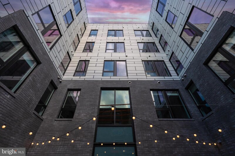 Primary Photo - 104 W Berks St