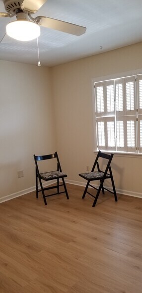 dinning room - 2116 Montreat Ln