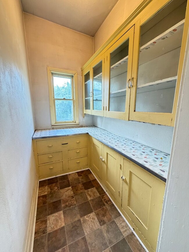 Building Photo - 3 Bedroom Walking Distance from UMD - AVAILABLE AUGUST!