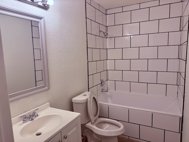 Building Photo - 7417 Fir Ave