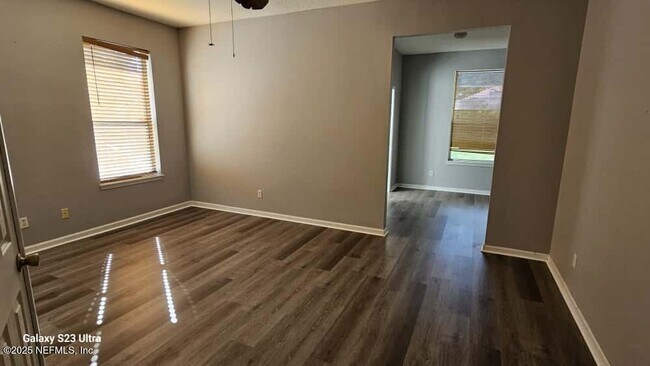 Building Photo - 709 Muskogee Ln