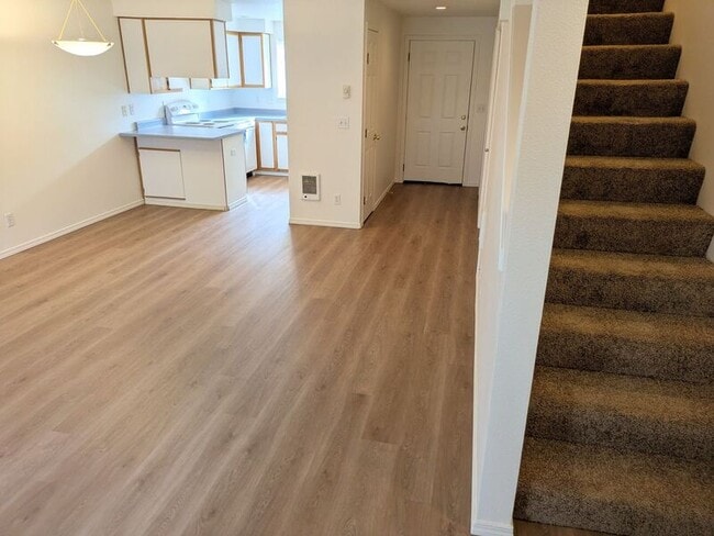 Building Photo - 17979 SW 115th Ave