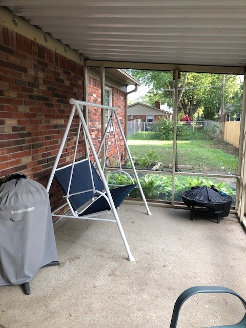 Building Photo - 105 Belden Dr