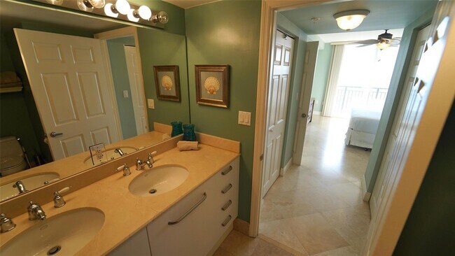 Building Photo - 2011 N Ocean Blvd