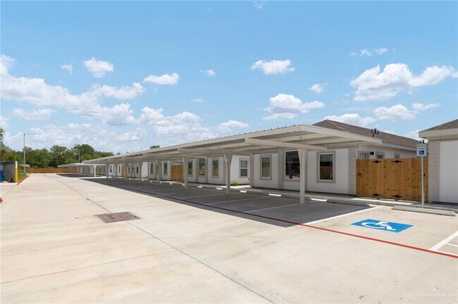Building Photo - 740 N Alamo Rd