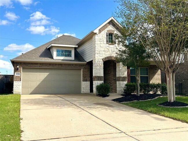 Primary Photo - 10122 Forrester Trail