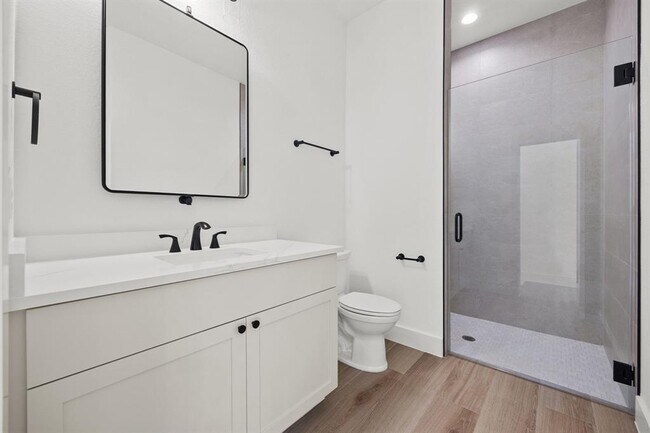 Building Photo - 21679 High Dr