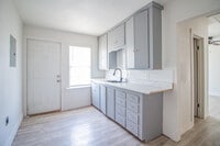 Building Photo - 302 Avenue U