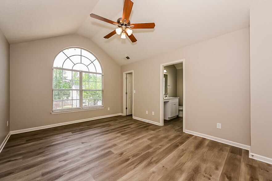Building Photo - 1150 Ivey Ln