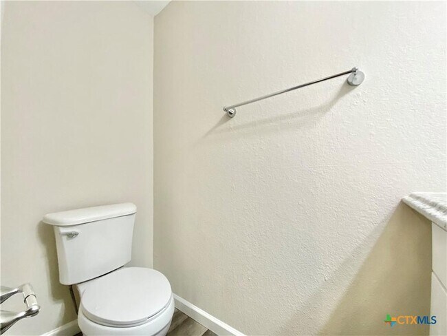 Building Photo - 2110 Blue Meadow Dr