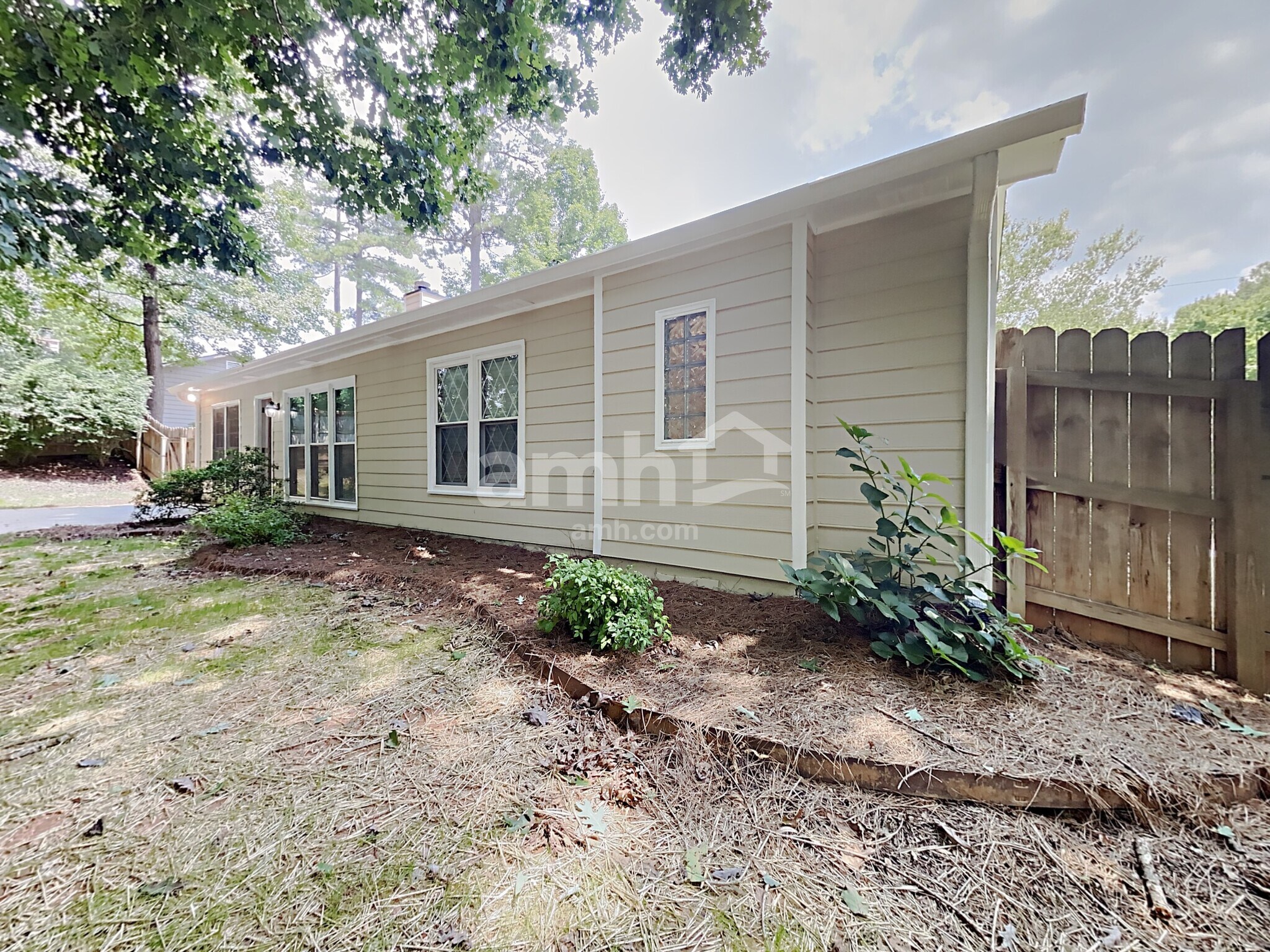 Building Photo - 2645 Windstream Way NW