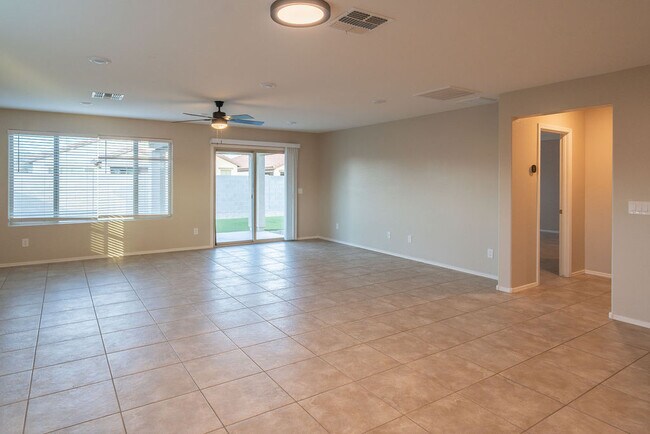 Building Photo - 26879 N 173rd Ln