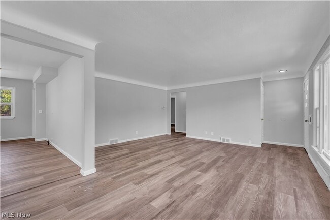 Building Photo - 18304 Garden Blvd