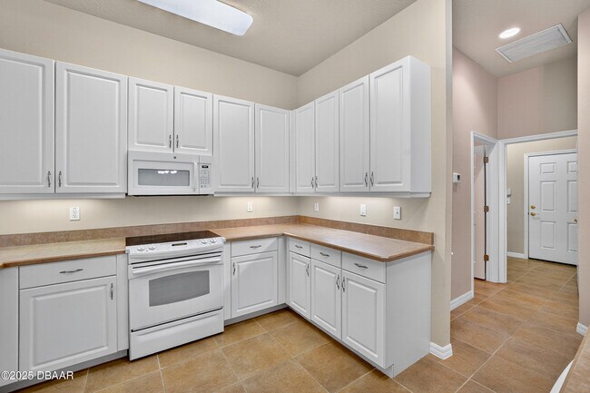 Building Photo - 1312 Hansberry Ln