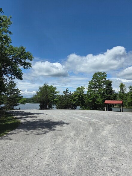Building Photo - 440 Geren Subdivision Ln