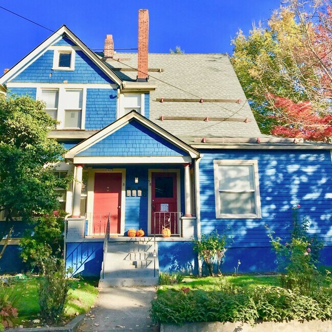 Building Photo - 1823-1825 SE Morrison St.