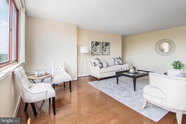 Building Photo - 1220 Blair Mill Rd