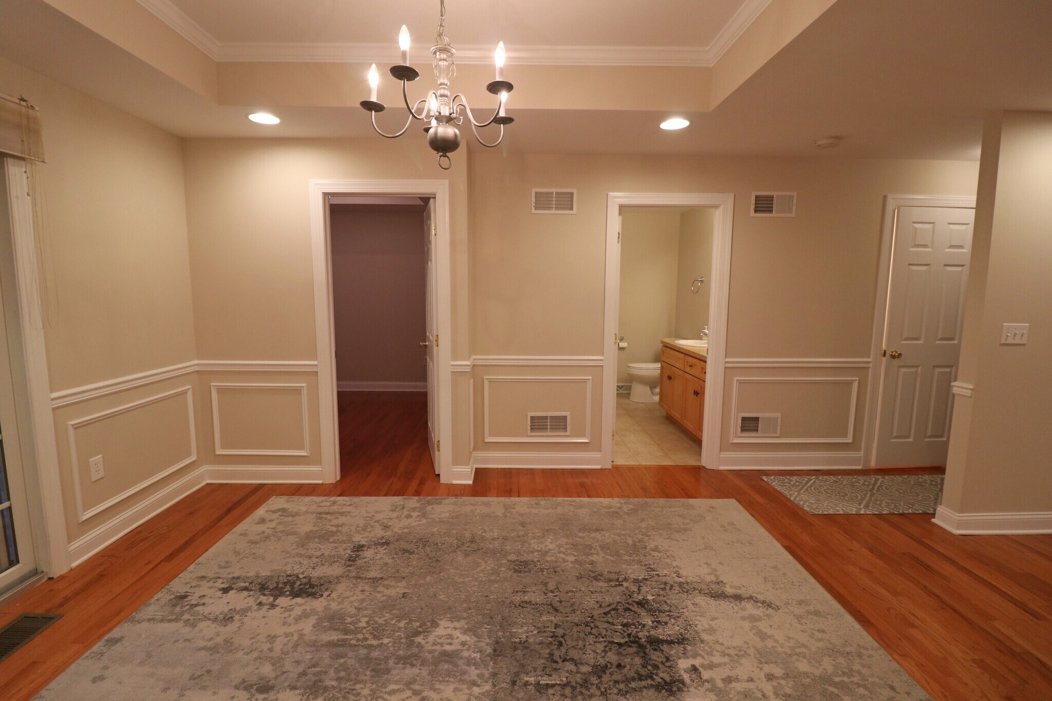 Building Photo - 1810 Merlot Dr