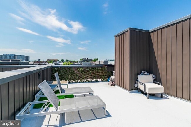 Building Photo - 747 N 20th St