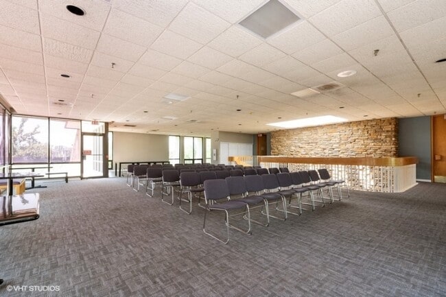 Building Photo - 9128 W Terrace Dr