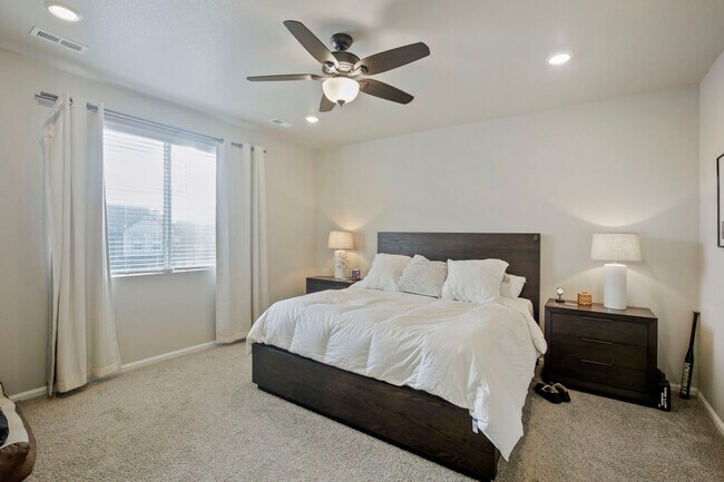Building Photo - 1617 Colorado River Dr